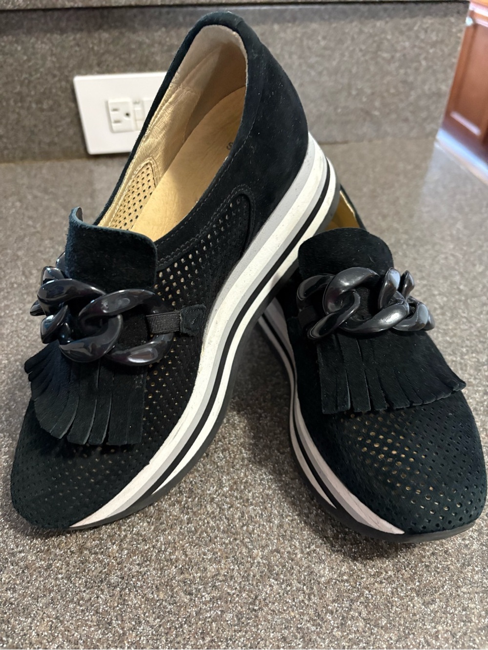 Stylish Black Women's Softwave Loafers with Chain Detail